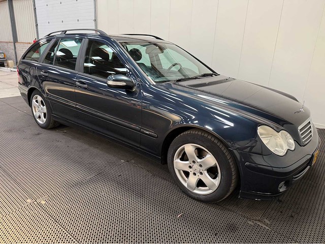 Mercedes-benz - c-klasse combi - personenauto - 2004 - afbeelding 25 van  28