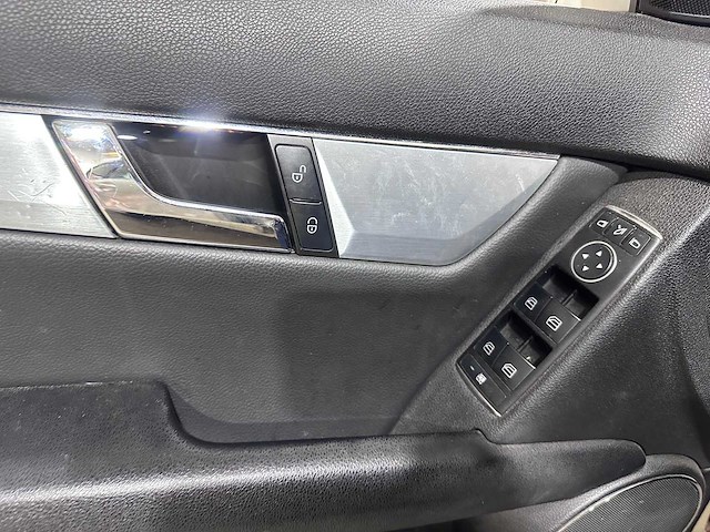 Mercedes-benz - c-klasse estate - 220 cdi be bnscl.av. automaat - 3-thg-40 - afbeelding 3 van  20