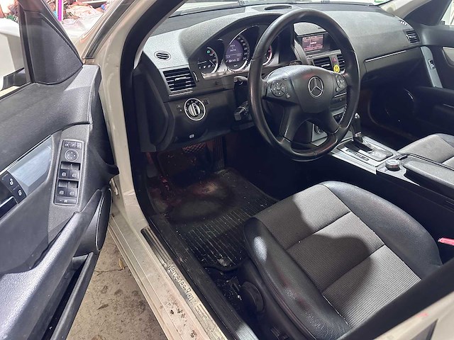 Mercedes-benz - c-klasse estate - 220 cdi be bnscl.av. automaat - 3-thg-40 - afbeelding 19 van  20