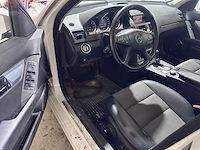 Mercedes-benz - c-klasse estate - 220 cdi be bnscl.av. automaat - 3-thg-40 - afbeelding 19 van  20