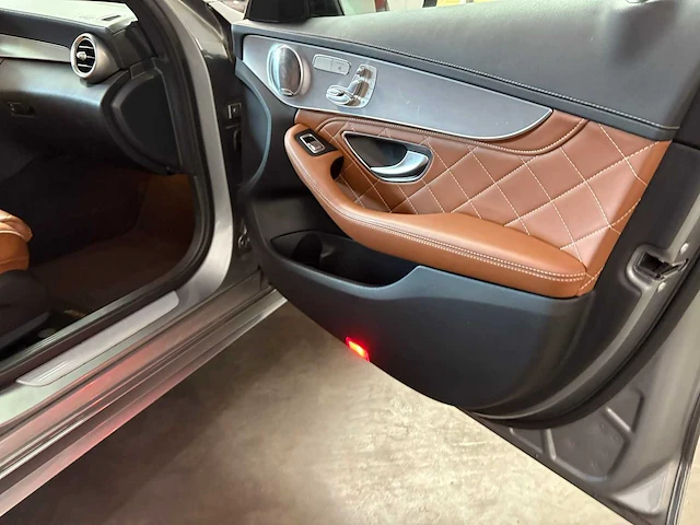 Mercedes-benz - c-klasse estate - c43 amg 4matic - personenauto - afbeelding 25 van  47