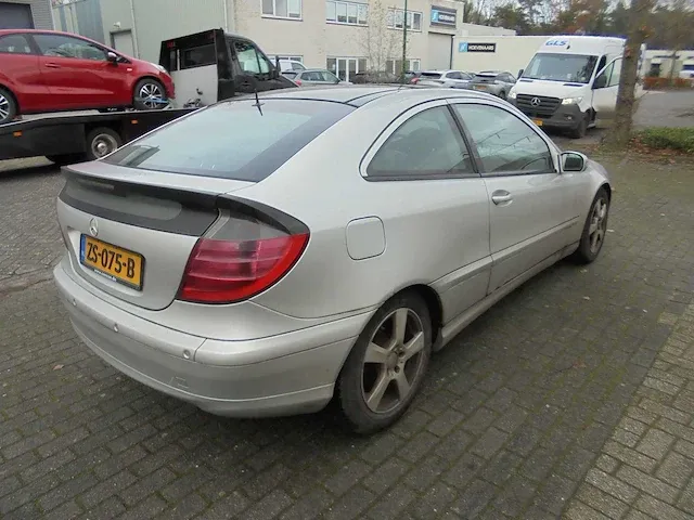 Mercedes-benz - c-klasse sportcoupé - 200 k. - zs-075-b - afbeelding 7 van  13