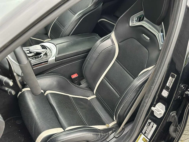 Mercedes-benz - c63s amg - 4.0l v8 bi-turbo - 2016 - afbeelding 19 van  33