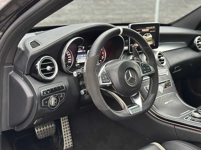 Mercedes-benz - c63s amg - 4.0l v8 bi-turbo - 2016 - afbeelding 21 van  33