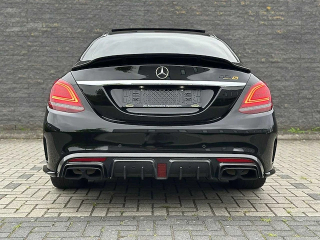 Mercedes-benz - c63s amg - 4.0l v8 bi-turbo - 2016 - afbeelding 32 van  33