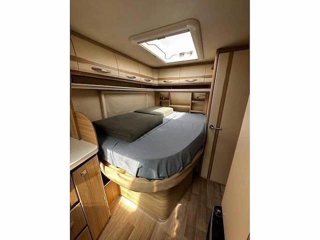 Mercedes-benz - camper - p-742-jb - 2009 - afbeelding 5 van  22