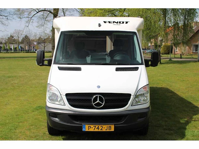 Mercedes-benz - camper - p-742-jb - 2009 - afbeelding 16 van  22