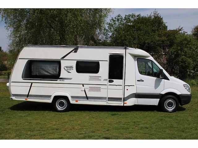 Mercedes-benz - camper - p-742-jb - 2009 - afbeelding 17 van  22