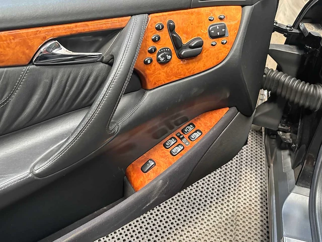Mercedes-benz - cl-klasse - 600 v12 - car - 2000 - afbeelding 4 van  32