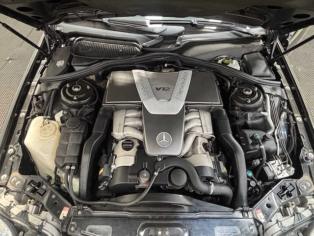 Mercedes-benz - cl-klasse - 600 v12 - car - 2000 - afbeelding 18 van  32