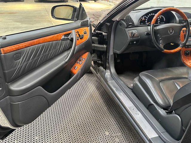 Mercedes-benz - cl-klasse - 600 v12 - car - 2000 - afbeelding 21 van  32
