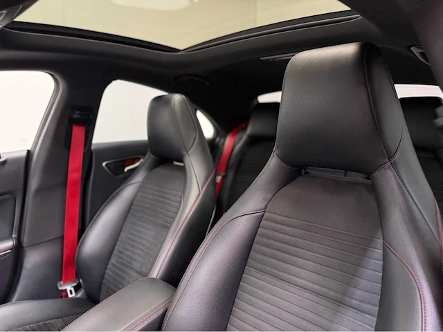 Mercedes-benz - cla-klasse - 250 - personenauto - 2016 - afbeelding 16 van  37