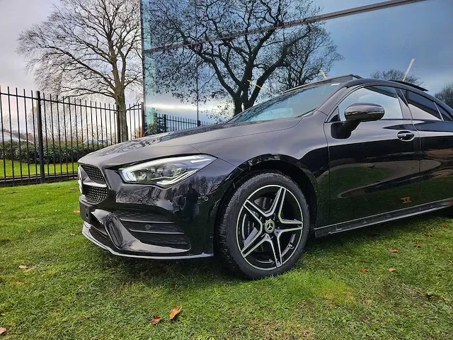 Mercedes-benz - cla-klasse - 250 e amg - 2023 - afbeelding 12 van  19