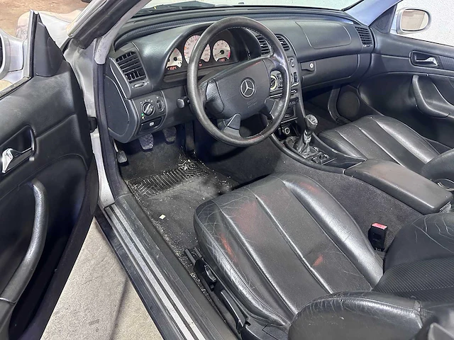 Mercedes-benz - clk-klasse cabrio - 200 sport - zl-zx-94 - afbeelding 2 van  19