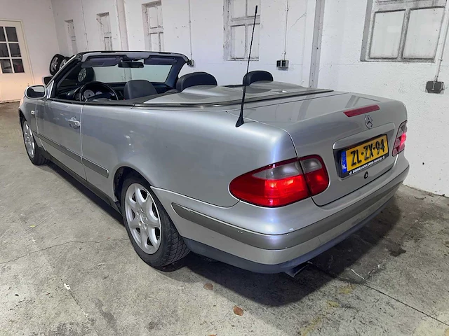 Mercedes-benz - clk-klasse cabrio - 200 sport - zl-zx-94 - afbeelding 13 van  19