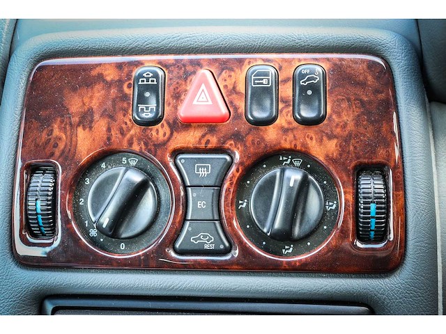 Mercedes-benz - clk-klasse cabrio - 320 elegance s-577-gt - afbeelding 2 van  16