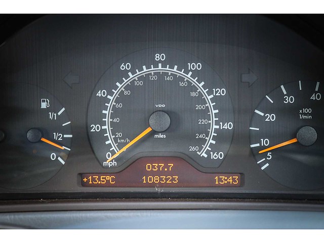 Mercedes-benz - clk-klasse cabrio - 320 elegance s-577-gt - afbeelding 16 van  16