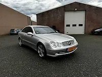Mercedes-benz - clk-klasse coupé - 240 elegance - z-930-fh - 2004 - afbeelding 2 van  9