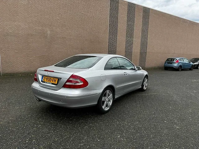 Mercedes-benz - clk-klasse coupé - 240 elegance - z-930-fh - 2004 - afbeelding 3 van  9