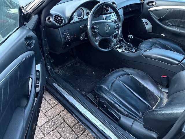 Mercedes-benz - clk-klasse coupé - 320 cdi avantgarde - schade - afbeelding 2 van  18