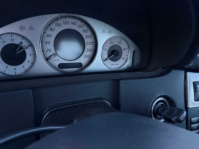 Mercedes-benz - clk-klasse coupé - 320 cdi avantgarde - schade - afbeelding 3 van  18