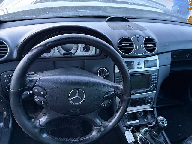 Mercedes-benz - clk-klasse coupé - 320 cdi avantgarde - schade - afbeelding 4 van  18