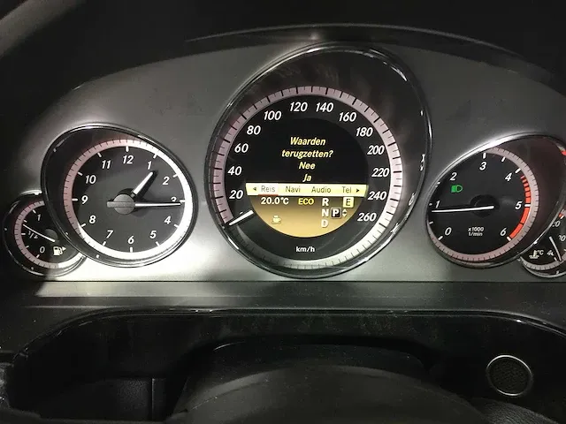 Mercedes-benz - e - 250 cdi estate bns avantgarde automaat- j-290-gt - afbeelding 3 van  29