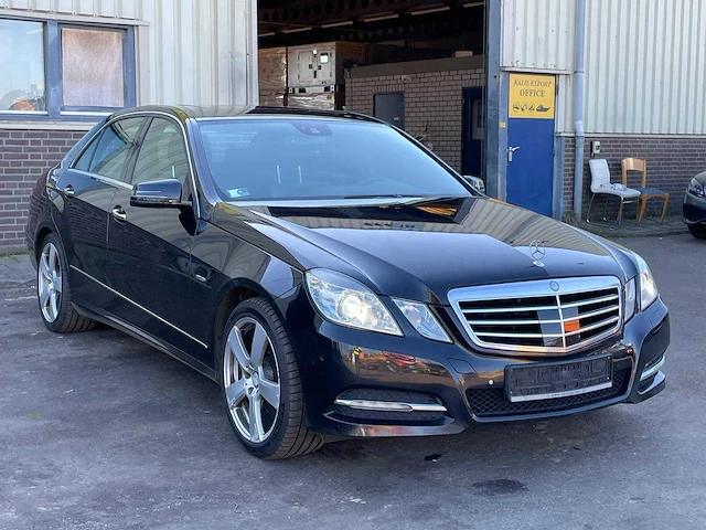Mercedes-benz - e-klasse - 200 cgi bns cl. av.g - car - 2011 - afbeelding 8 van  15