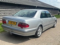 Mercedes-benz - e-klasse - 200 classic - car - 2000 - afbeelding 22 van  23