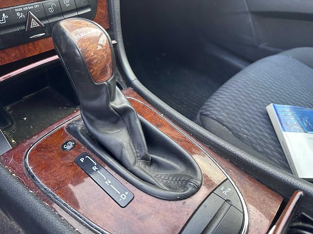 Mercedes-benz - e-klasse - 200 k. elegance - 55-rl-rl - afbeelding 6 van  19