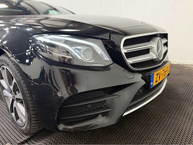 Mercedes-benz - e-klasse - 300 hybride diesel - business solution amg - personenauto - 2019 - afbeelding 2 van  33
