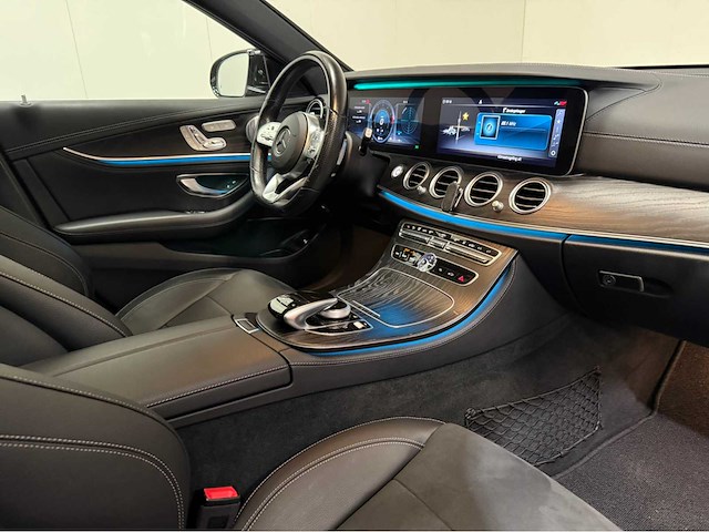 Mercedes-benz - e-klasse - 300 hybride diesel - business solution amg - personenauto - 2019 - afbeelding 8 van  33