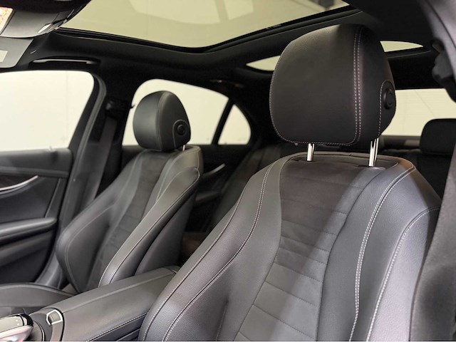 Mercedes-benz - e-klasse - 300 hybride diesel - business solution amg - personenauto - 2019 - afbeelding 11 van  33