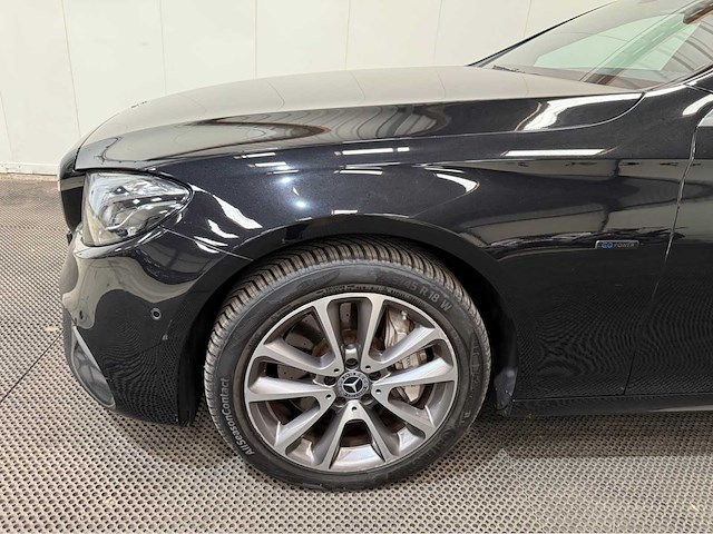 Mercedes-benz - e-klasse - 300 hybride diesel - business solution amg - personenauto - 2019 - afbeelding 27 van  33