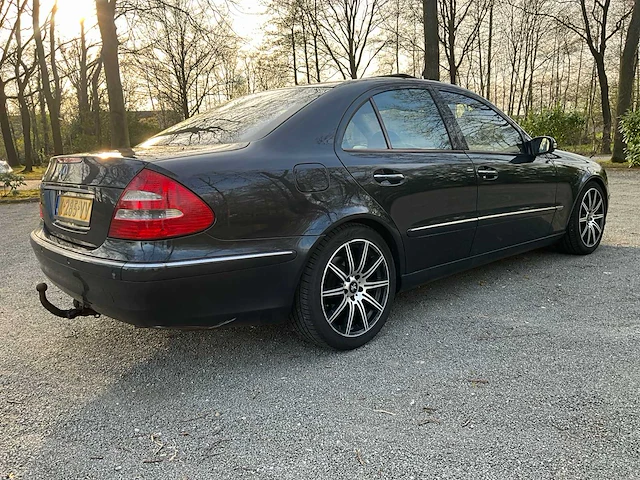 Mercedes-benz - e-klasse - e240 elegance - personenauto - 2004 - afbeelding 29 van  31