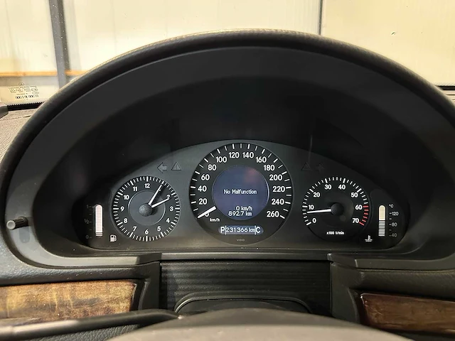 Mercedes-benz - e-klasse combi - 320 avantgarde 4matic lpg g3 youngtimer p-700-lp - afbeelding 5 van  27