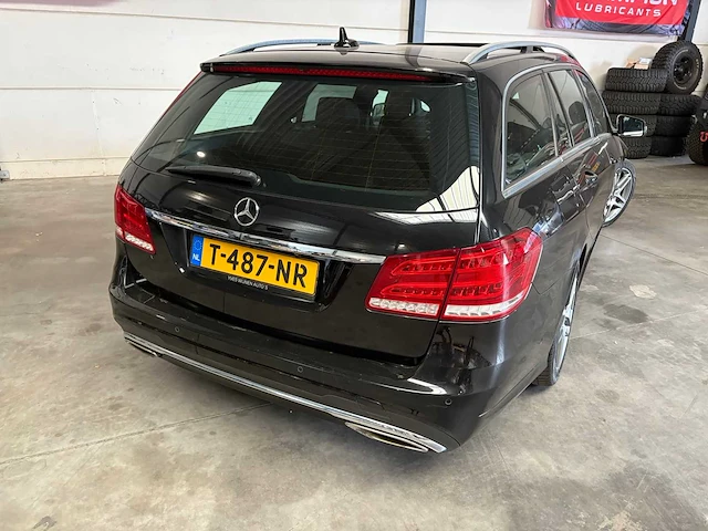 Mercedes-benz - e-klasse estate - 400 - personenauto - afbeelding 4 van  35
