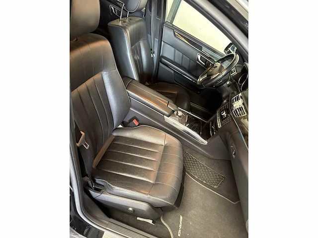 Mercedes-benz - e-klasse estate - 400 - personenauto - afbeelding 9 van  35