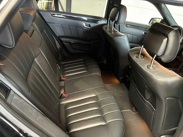 Mercedes-benz - e-klasse estate - 400 - personenauto - afbeelding 11 van  35
