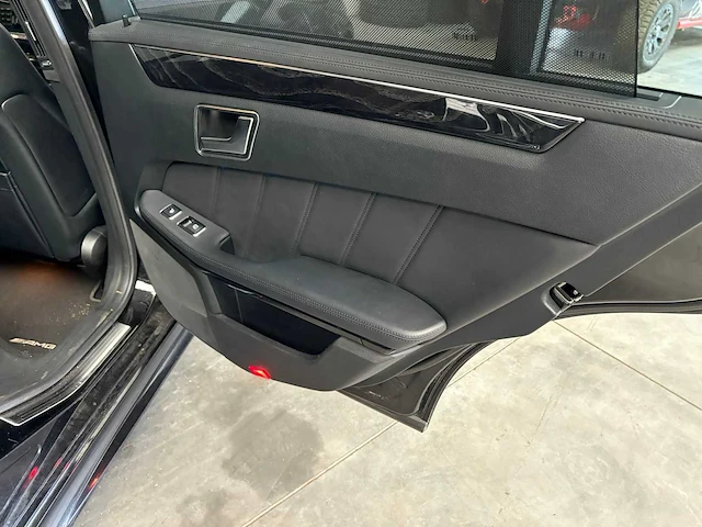 Mercedes-benz - e-klasse estate - 400 - personenauto - afbeelding 14 van  35