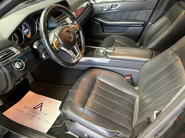 Mercedes-benz - e-klasse estate - 400 - personenauto - afbeelding 22 van  35