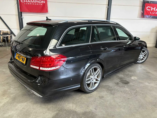 Mercedes-benz - e-klasse estate - 400 - personenauto - afbeelding 33 van  35