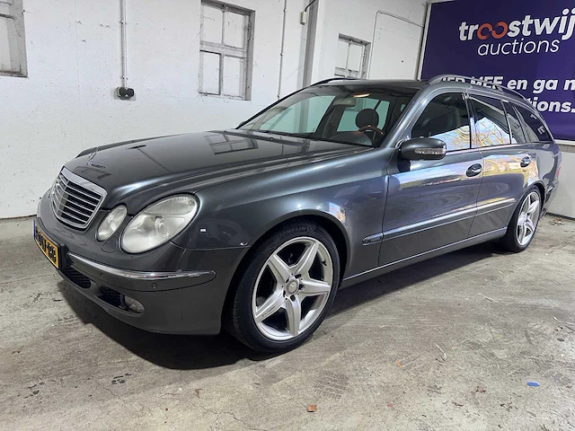 Mercedes-benz - e500 combi - designo 4-matic automaat- r-047-bb - afbeelding 1 van  27