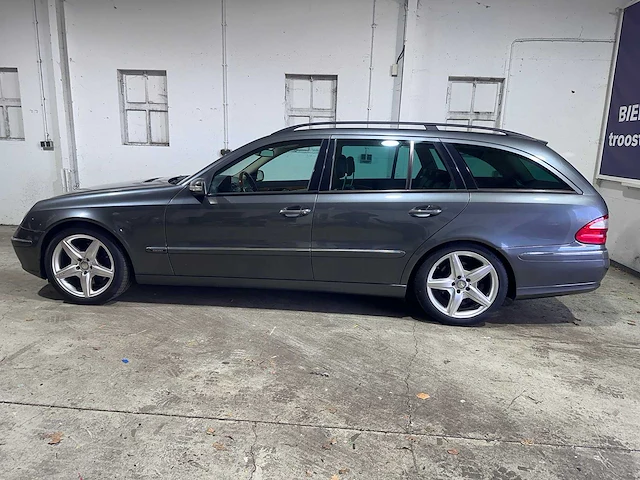 Mercedes-benz - e500 combi - designo 4-matic automaat- r-047-bb - afbeelding 12 van  27