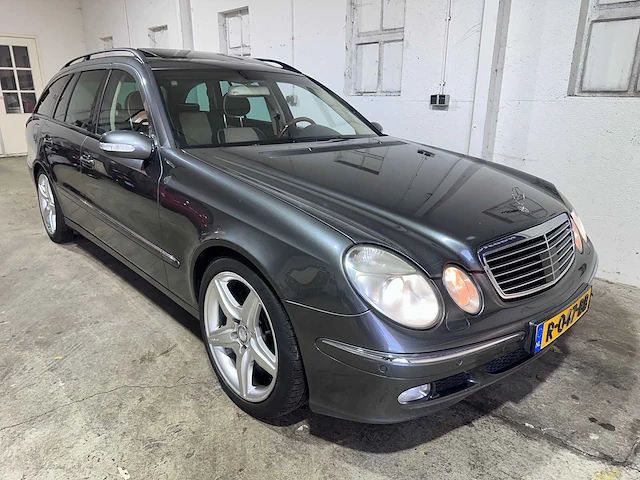 Mercedes-benz - e500 combi - designo 4-matic automaat- r-047-bb - afbeelding 25 van  27