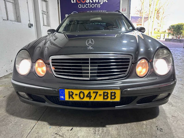 Mercedes-benz - e500 combi - designo 4-matic automaat- r-047-bb - afbeelding 26 van  27