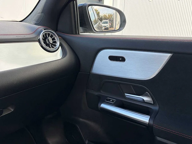 Mercedes-benz - eqa - 250 amg line - personenauto - afbeelding 13 van  20