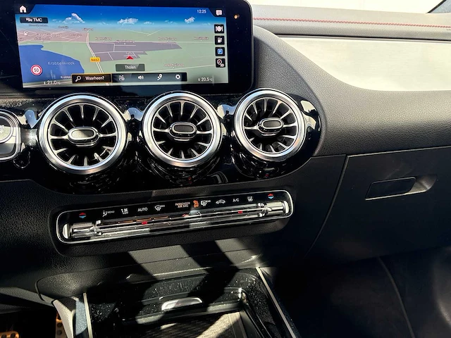 Mercedes-benz - eqa - 250 amg line - personenauto - afbeelding 14 van  20
