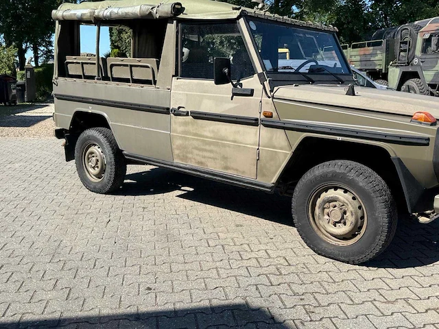 Mercedes benz - g 250d cabrio - personenauto - afbeelding 12 van  36
