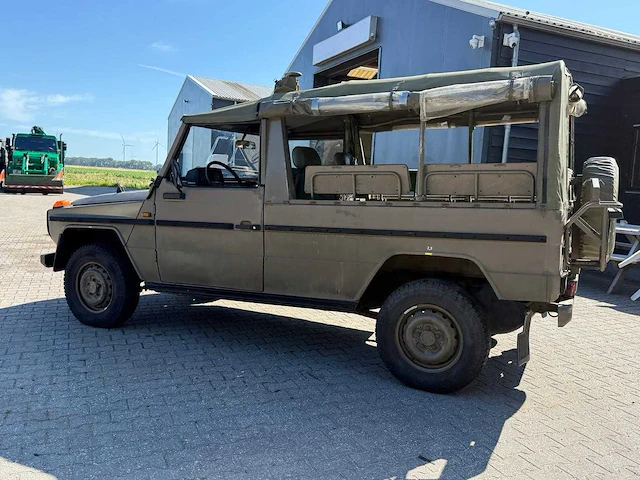 Mercedes benz - g 250d cabrio - personenauto - afbeelding 23 van  36